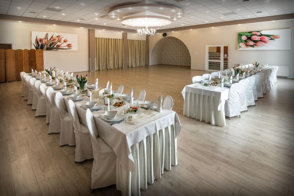 玉田酒店 Ozorków 外观 照片